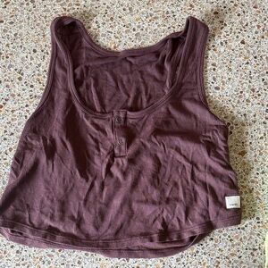 Vuori Plum Ribbed Crop Top